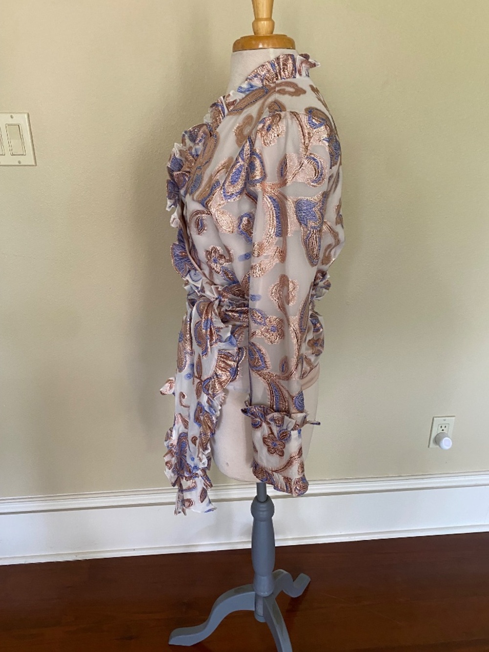 Alexis Marceau Ruffle wrap Blouse - Picture 2 of 6